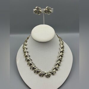 Lovely Vintage Goldtone Ribbon Design Rhinestone Necklace Set by Charel JP271